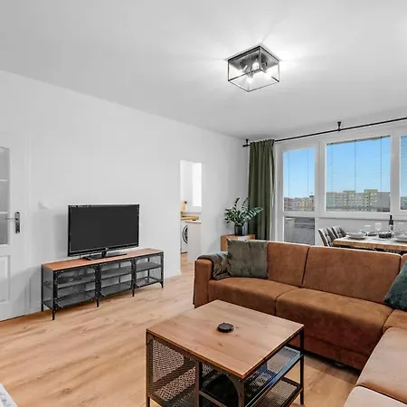 Apartment Glow With Balcony Pressburg