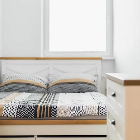 Lägenhet Glow With Balcony