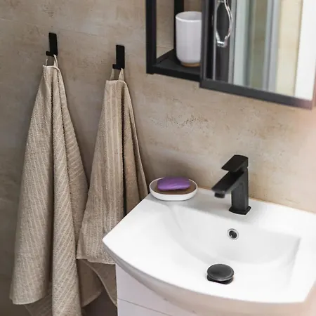 Glow With Balcony 布拉迪斯拉发