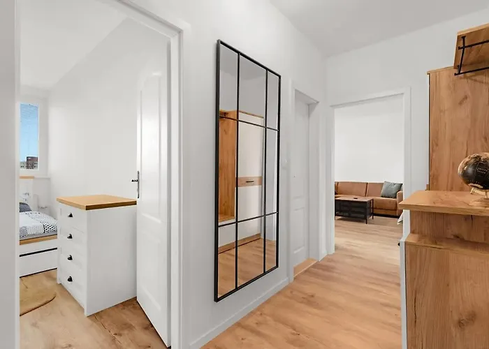 Glow With Balcony Daire Bratislava