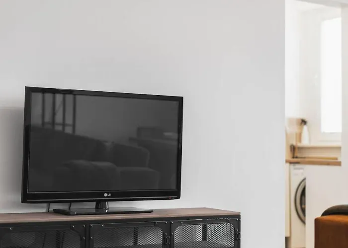 Daire Glow With Balcony